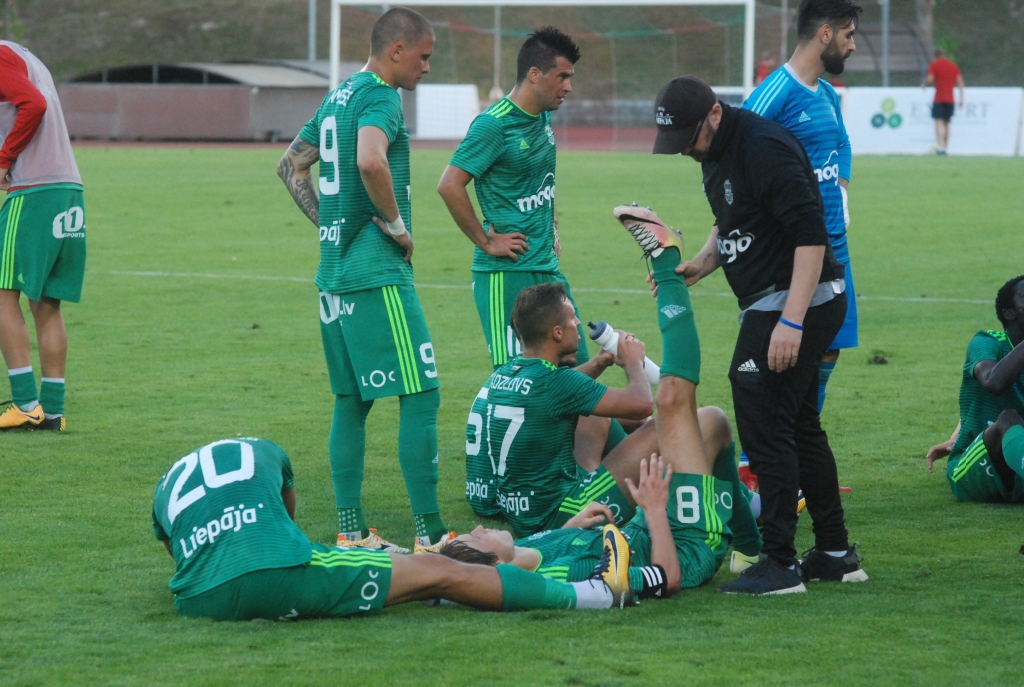 "Liepāja/Mogo" piekāpjas "Riga" vienībai