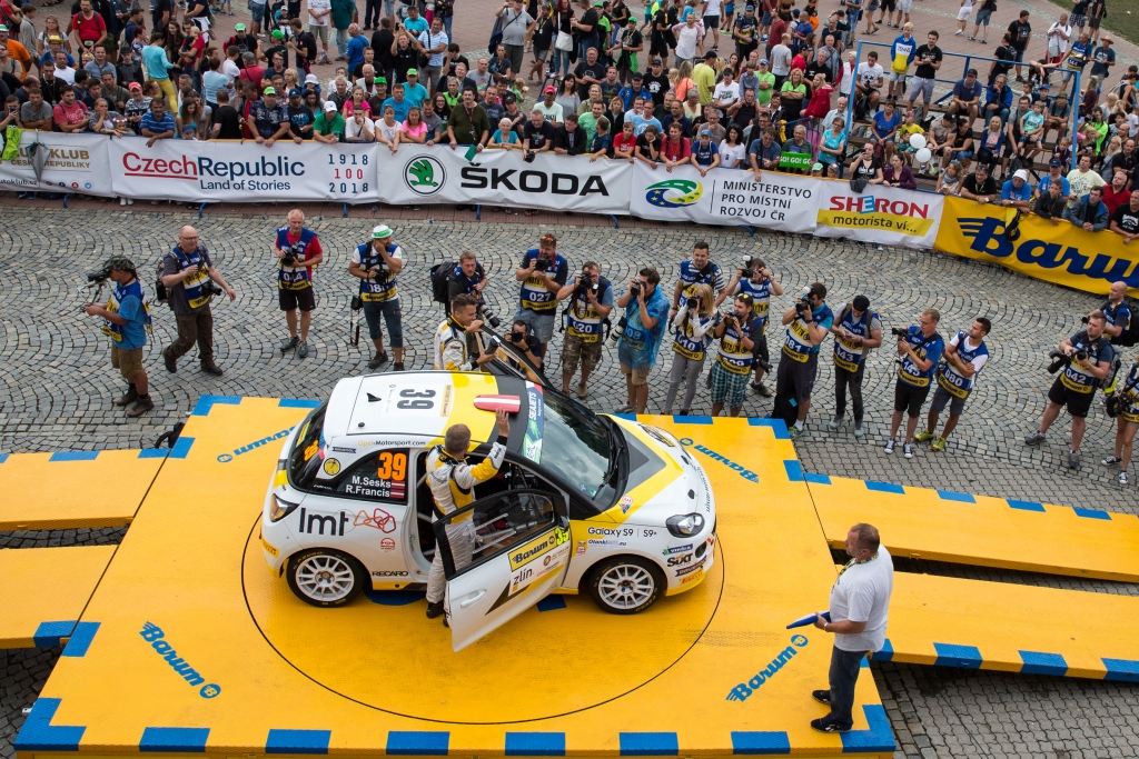 FOTO.VIDEO: Liepājas rallista Mārtiņa Seska triumfs Čehijā