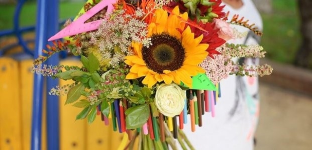 Skolas gaitas sāk 18 443 pirmklasnieki