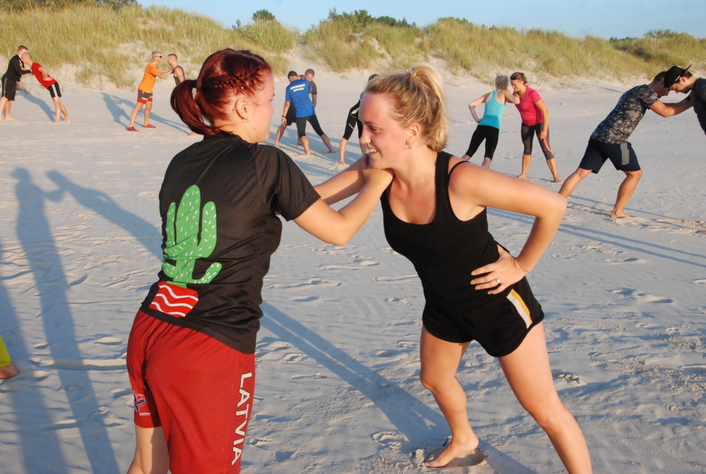 Ar vispusīgu fiziskās sagatavotības treniņu stadionā gatavosies Drosmes skrējienam