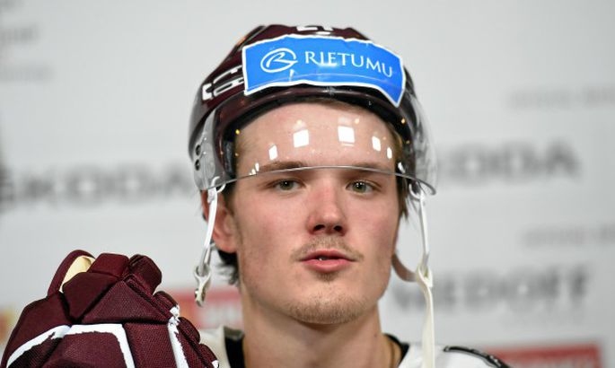 Balcers vērienīgā darījumā, kurā iesaistīta NHL zvaigzne Kārlsons, aizmainīts uz Otavas "Senators"