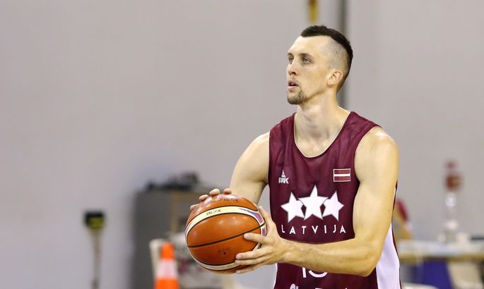 Artis Ate: Arī pret Spāniju spēlēsim agresīvi