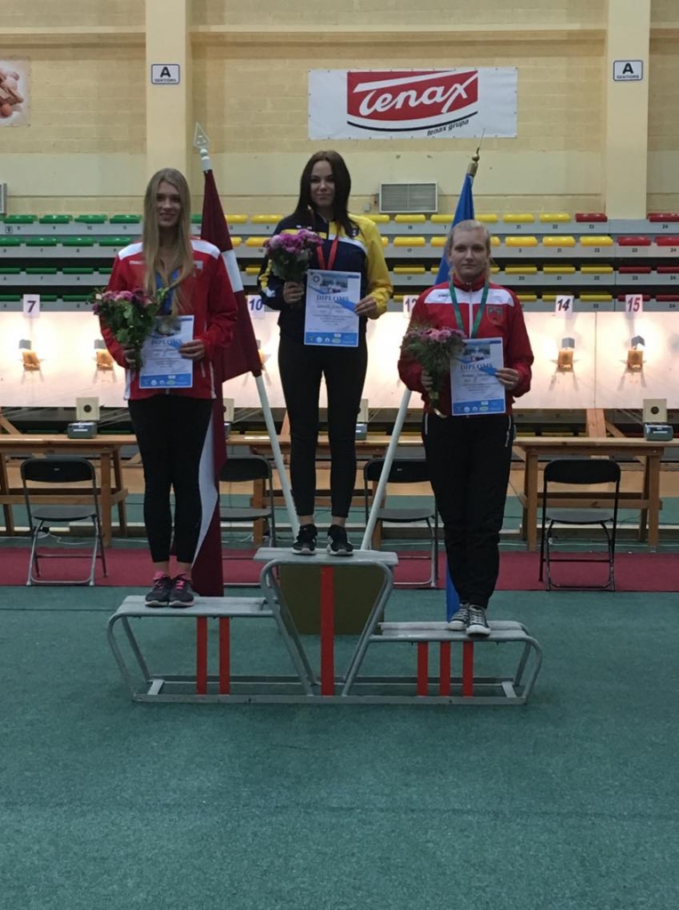 Aizputes snaipere Helēna Rozenberga triumfē Freimaņa piemiņas sacensībās 