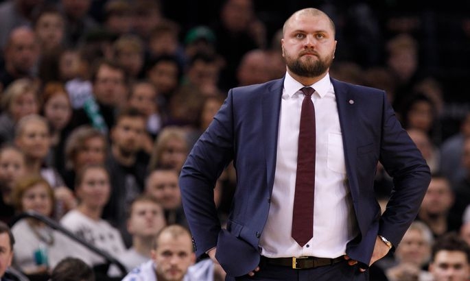 Jaunizveidotais "Liepājas" klubs oktobrī aizvadīs maču pret Lavāra Bola izveidotās līgas izlasi