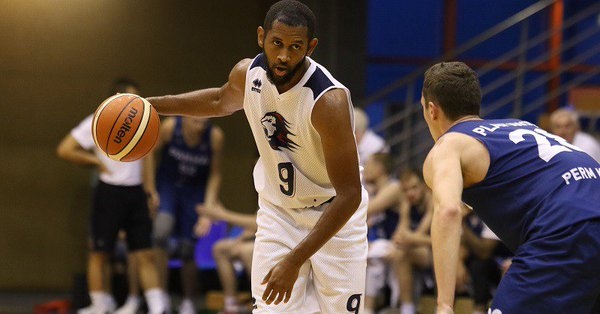 "Liepājas" basketbolisti piedzīvo sagrāvi Latvijas - Igaunijas Basketbola līgas spēlē
