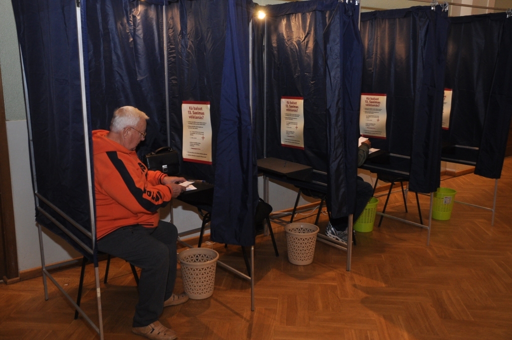 Pirms Saeimas vēlēšanu dienas balsis nodevuši 2,18% balstiesīgo