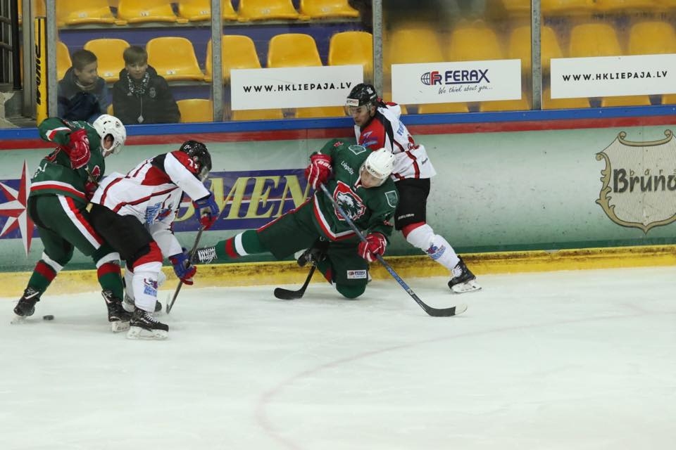 FOTO: "Liepājas" hokejisti piedzīvo sauso zaudējumu pret "Zemgali/LLU"