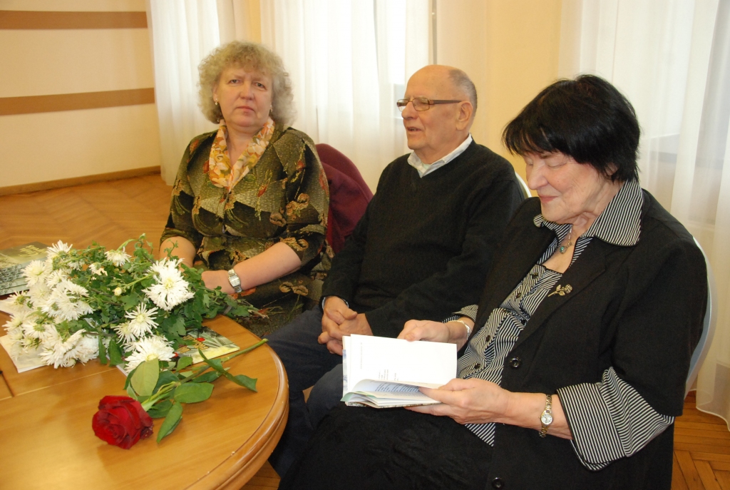 FOTO: Sveic Dzintru Zorgevicu ar otrā dzejas krājuma iznākšanu