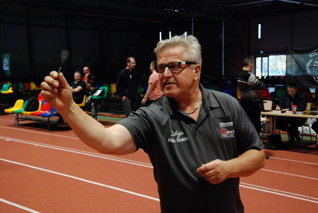 FOTO: Liepājā pirmo reizi liela mēroga dārta sacensības, bet bez starptautiska skanējuma