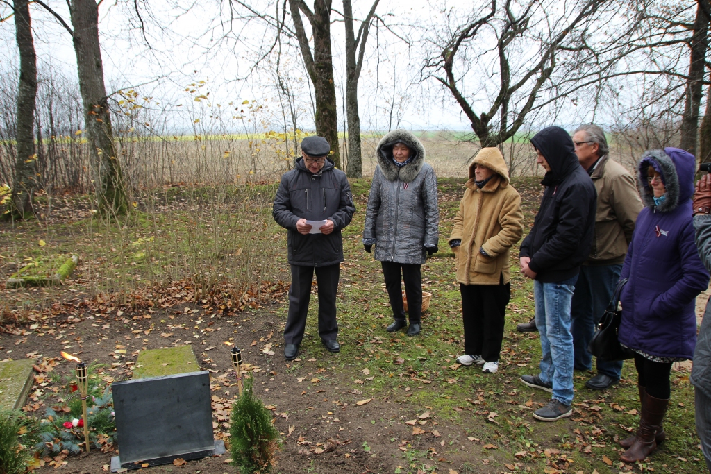 Durbē, godinot Lāčplēša Kara ordeņa kavalierus, atklāj piemiņas plāksnes