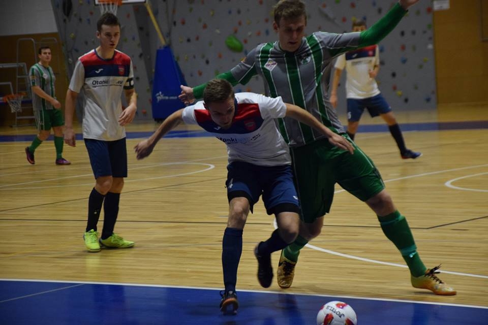 "Nīcas/OtankiMill.eu" futbolisti savā laukumā uzvar komandu "Tukums 2000/TSS"