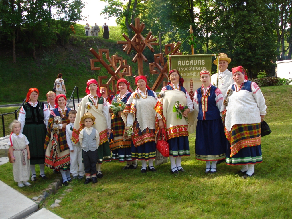 Piedalīsies labdarības koncertā