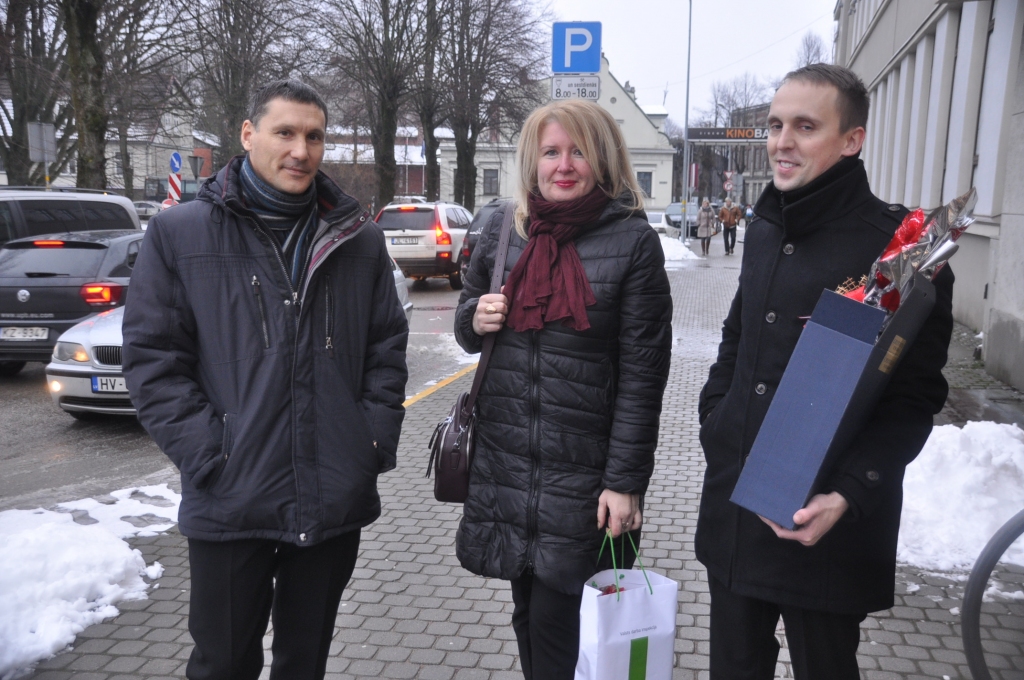 FOTO: Valsts Policijai -100