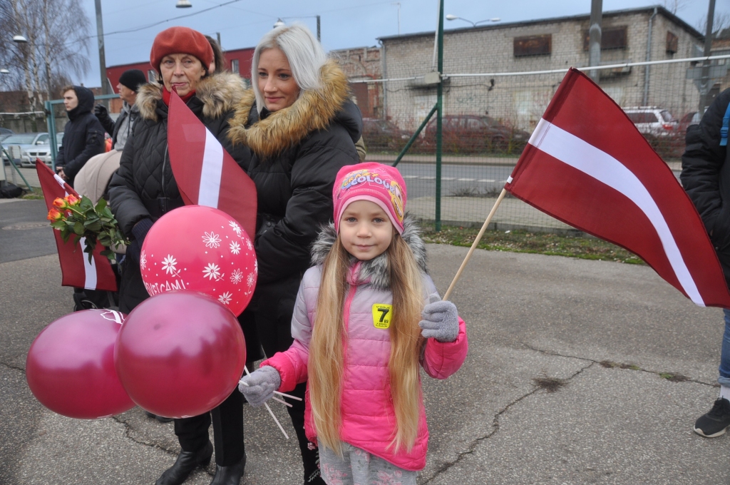 FOTO: Liepājā svinīgi sagaida Jūras spēku kuģi M-08 "Rūsiņš"