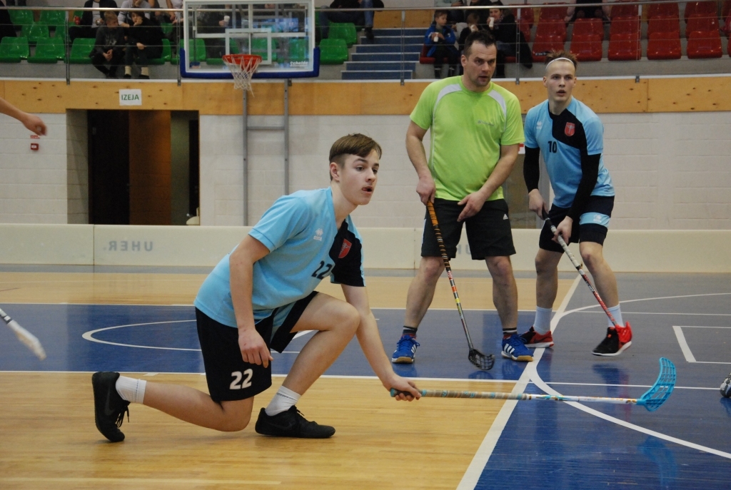 Var pieteikties Lejaskurzemes čempionātam florbolā