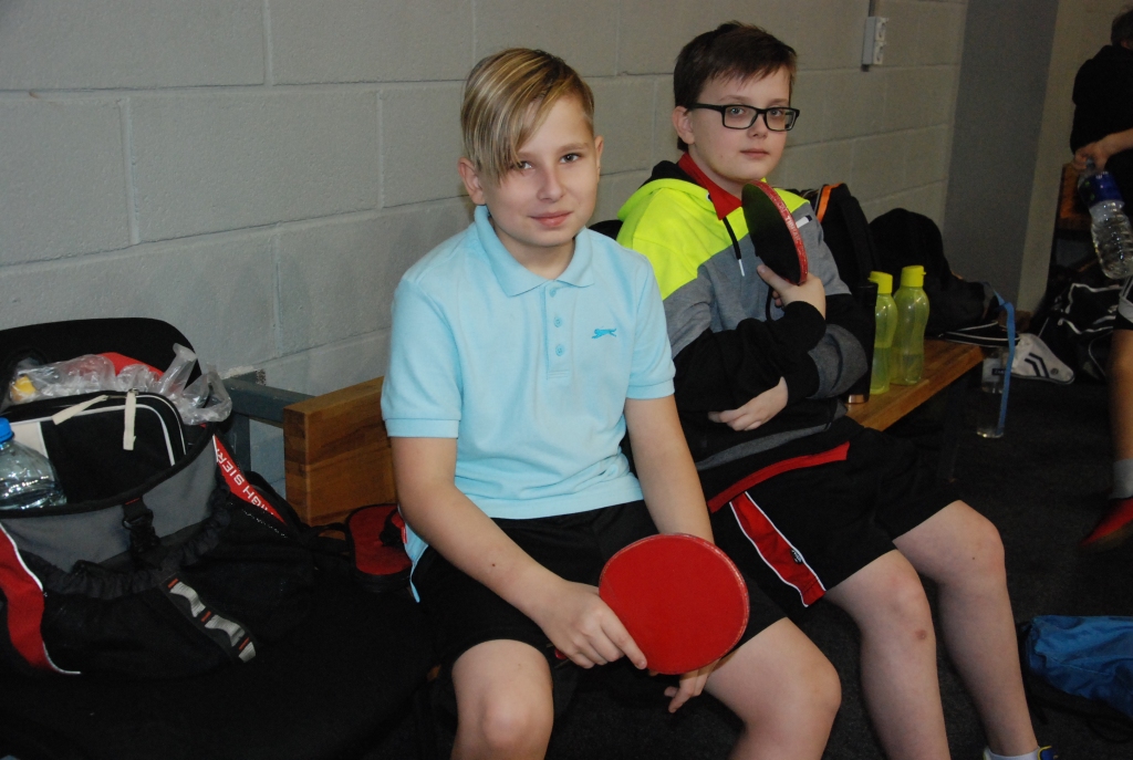 FOTO: Liepājā cīnās jaunie galda tenisisti