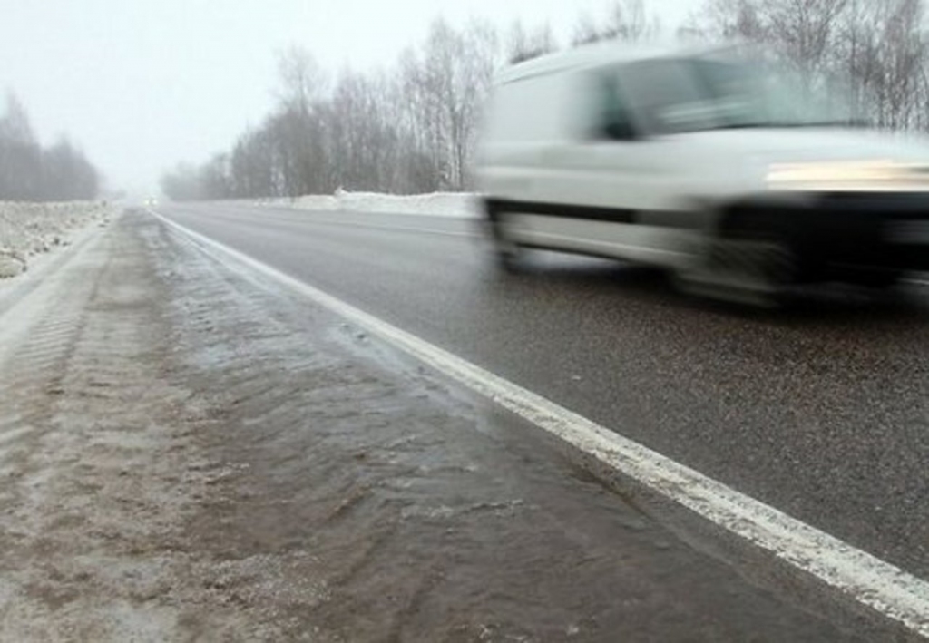 Uz C un D uzturēšanas klases autoceļiem var veidoties bīstami braukšanas apstākļi