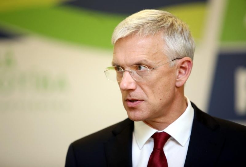 Kariņš rēķinās ar 61 deputāta atbalstu valdībai