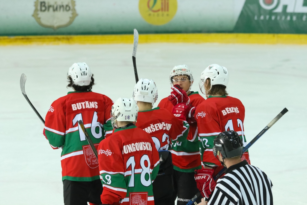 Hokejistu starti JAHL un Latvijas bērnu un jaunatnes čempionātā