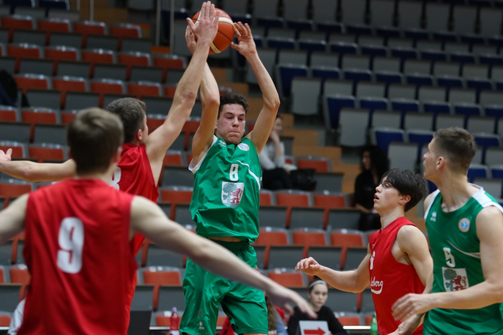 FOTO: Jaunie basketbolisti aizvada EYBL turnīrus Liepājā un Ventspilī