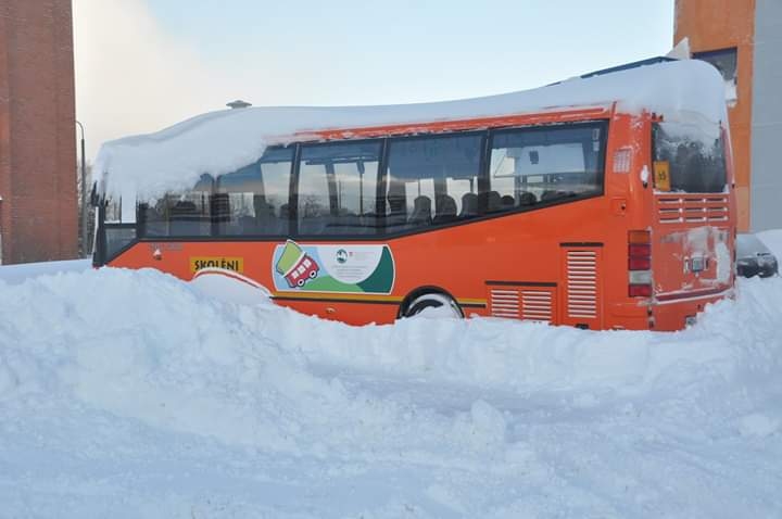 Kam kalpo pašvaldības transports un cik racionāli tas tiek izmantots? 