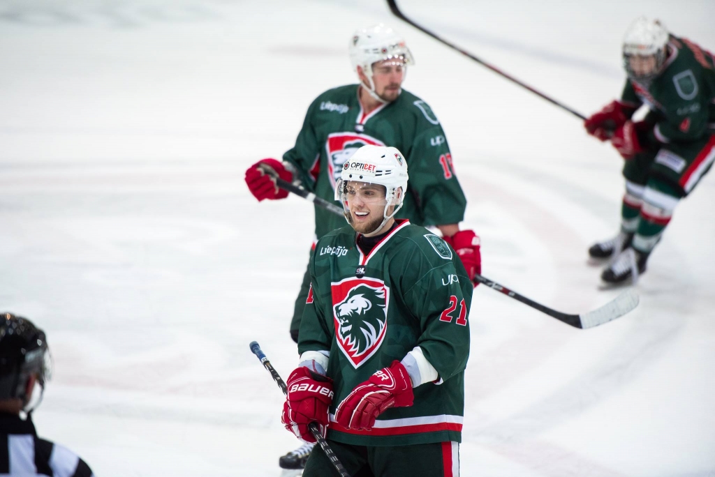 "Liepājas" hokejisti nosargā uzvaru pret "Prizmu"