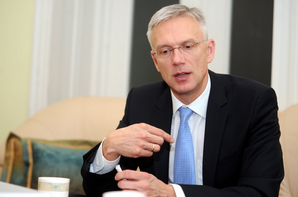 Kariņš: Pašvaldībām aktīvāk jāplāno savi budžeti