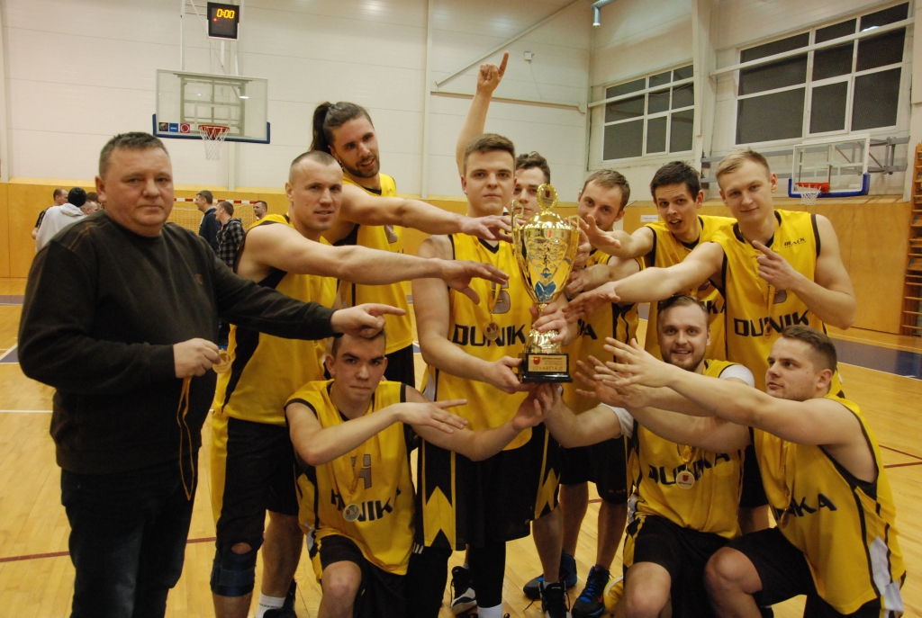 “Dunika” triumfē Grobiņā