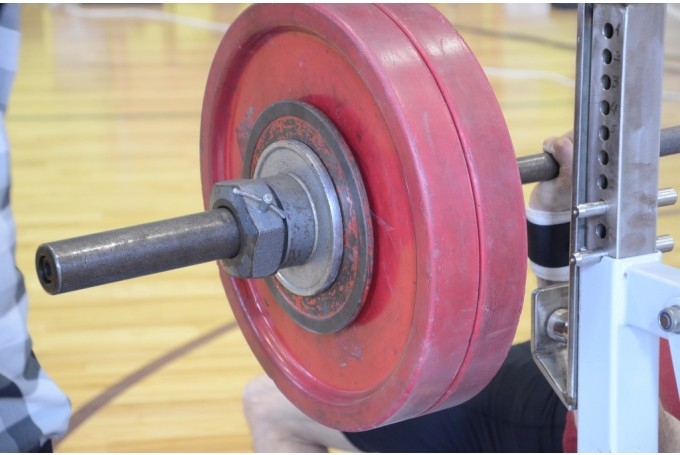 Noskaidros stiprākos spiedējus Aizputē