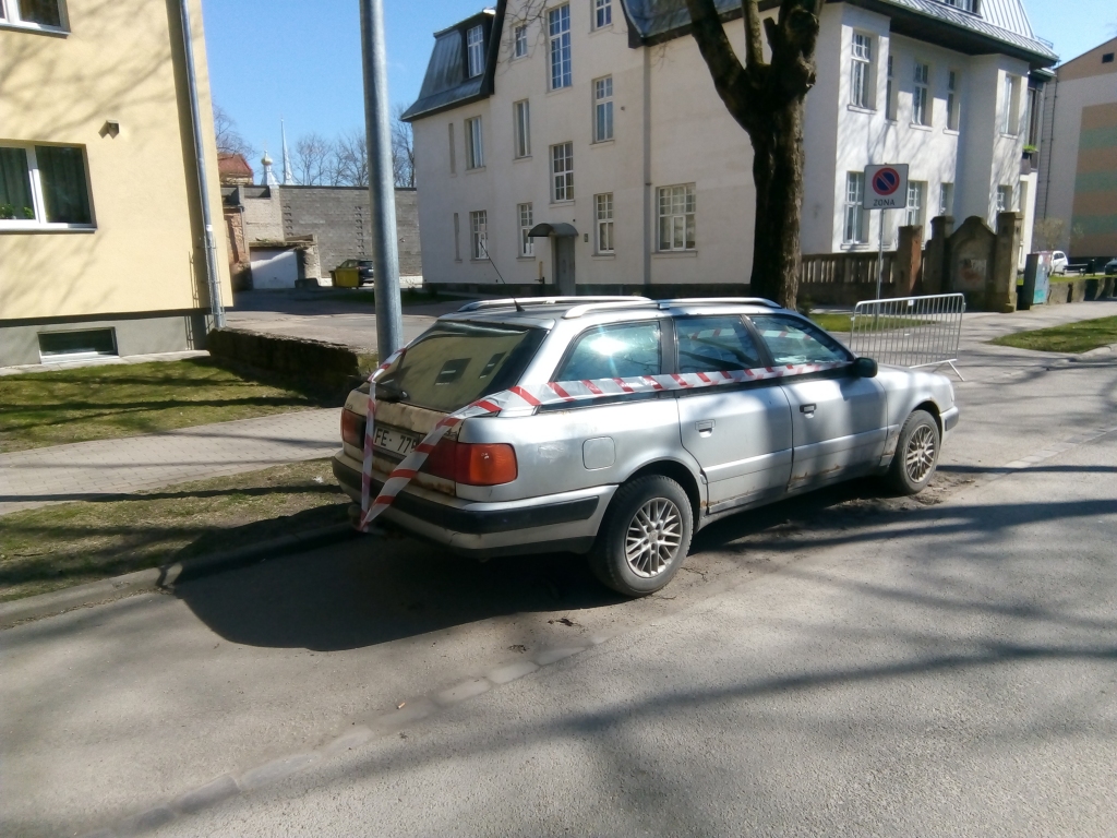 Liepājas pusmaratona laikā tiek pie dārgi izdekorētām automašīnām