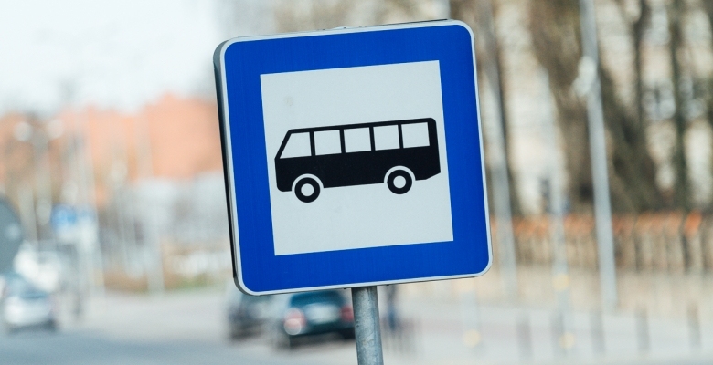 Sakarā ar Lieldienu brīvdienām gaidāmas izmaiņas gandrīz 600 reģionālo autobusu maršrutu