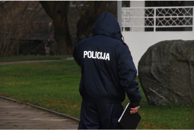 Bārtas pagastā ar viltus izsaukumu vēlas panākt dēla pāraudzināšanu; ir uzsākta administratīvā lietvedība