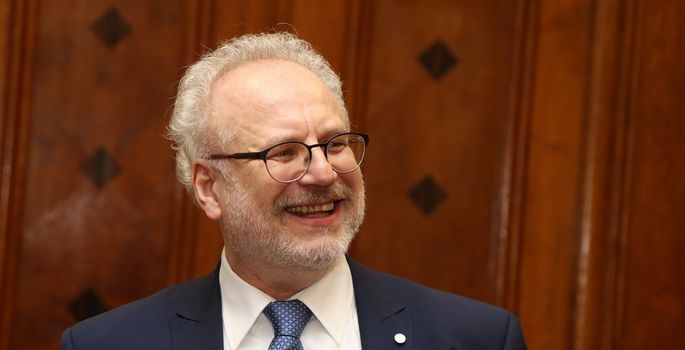 Levits pēc ievēlēšanas sola būt par visu Latvijas pilsoņu prezidentu