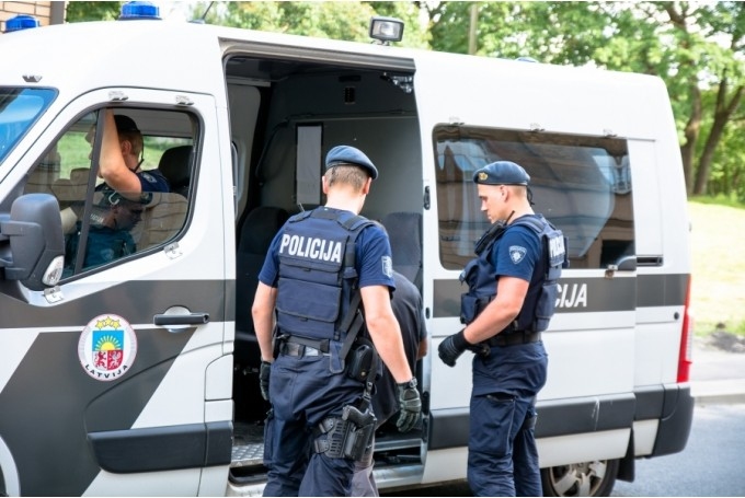 Līgo dienā notikusi 61 avārija, cietuši 17 cilvēki
