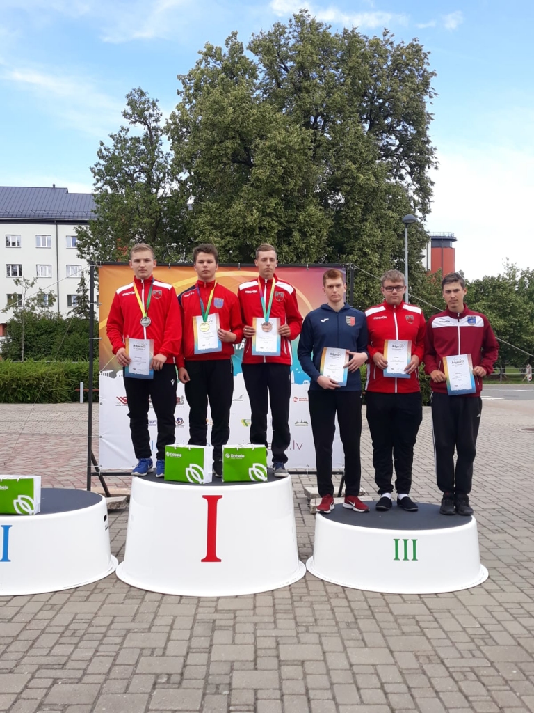 Aizputes novada snaiperiem Latvijas Jaunatnes olimpiādē medaļu rekords