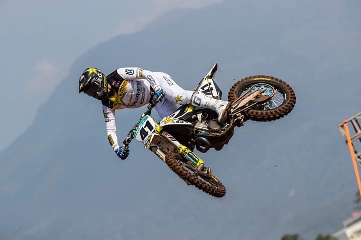 Jonass izcīna sesto vietu Čehijas "Grand Prix"