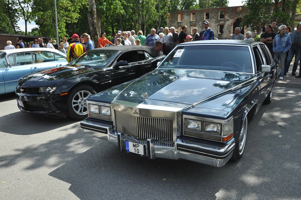 FOTO: Grobiņā jaudīgi priecē motofestivāls "Seeburg Bikerland"