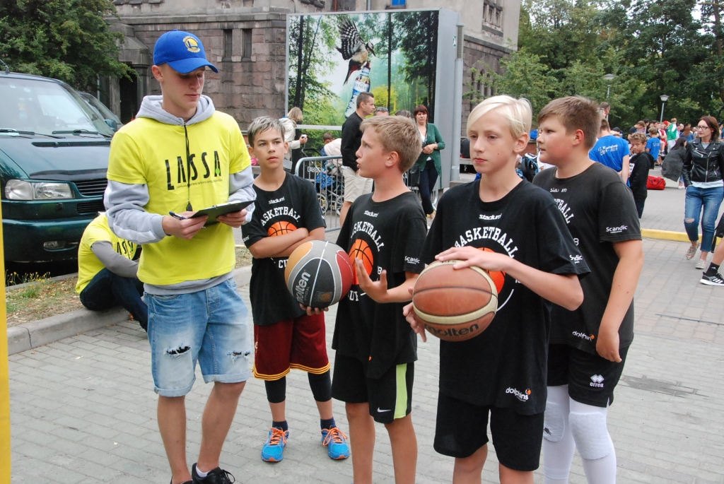 Ielu basketbola turnīra "Bruģa bumba" pēdējais posms