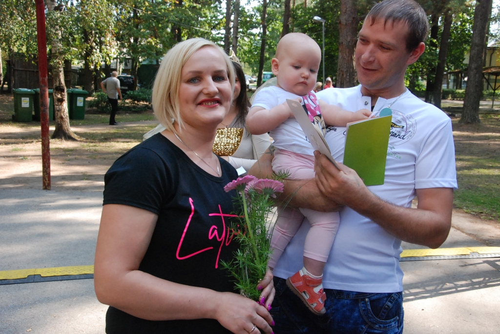 FOTO: Arī sestos Grobiņas pagasta svētkus svin brīnišķīgos laikapstākļos