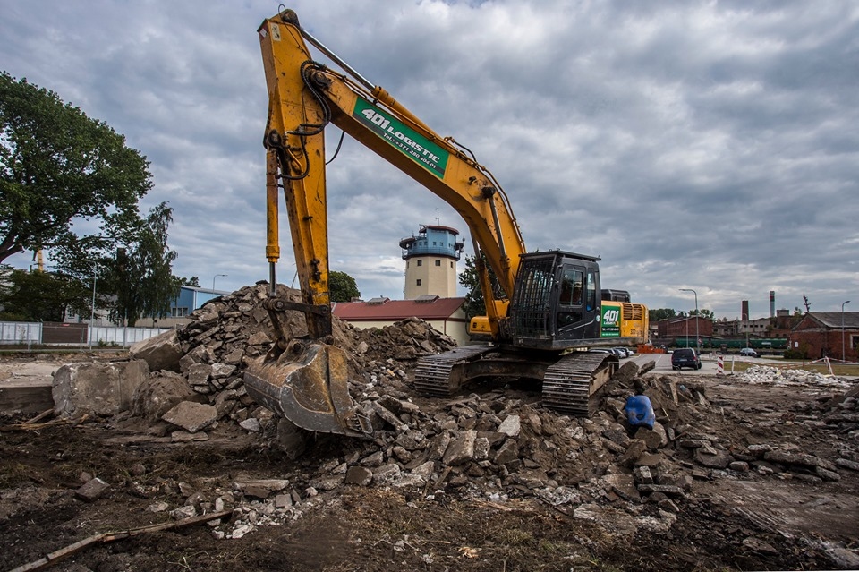 Liepājas ostas teritorijā par 264 143 eiro izbūvē stāvlaukumu zvejniekiem