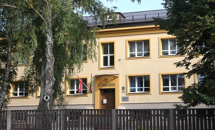 Par Liepājas Līvupes pamatskolas direktori apstiprināta Sarmīte Sidorova