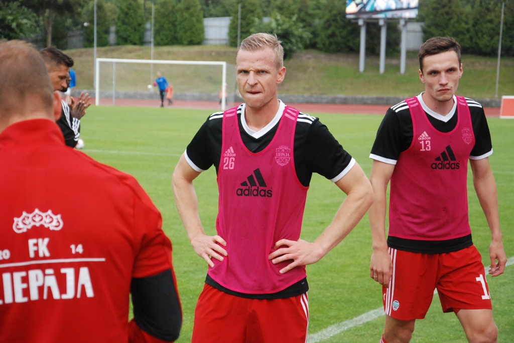 "Spartaka" futbolisti pārspēj "Liepāju" un pietuvojas "Ventspilij" cīņā par bronzu