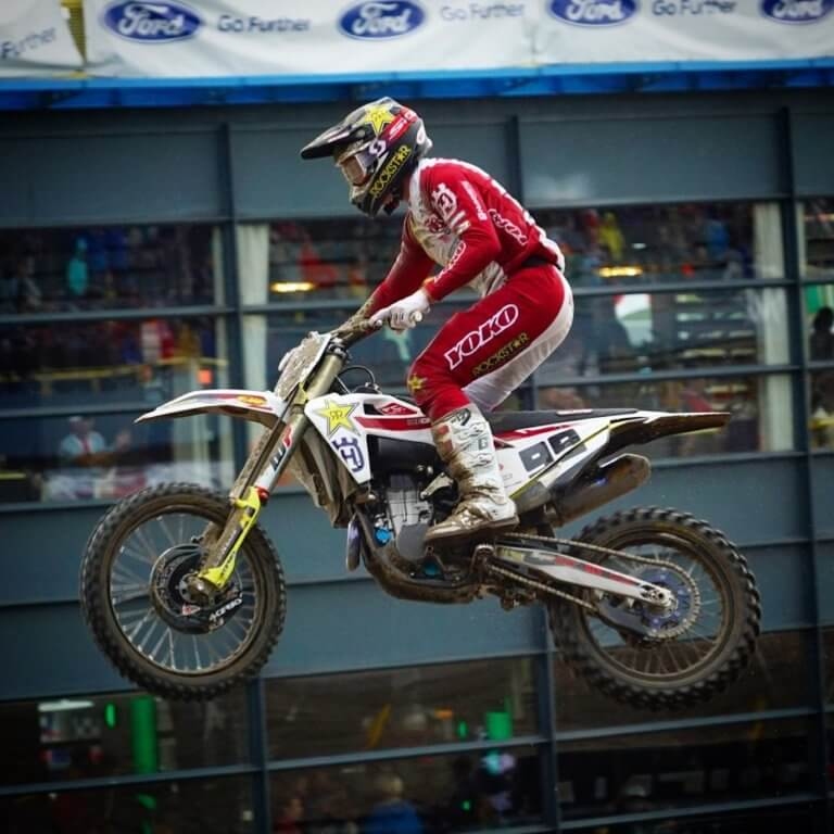 Jonass Nāciju kausa kvalifikācijā izcīna uzvaru; Latvijai garantēta vieta A finālā