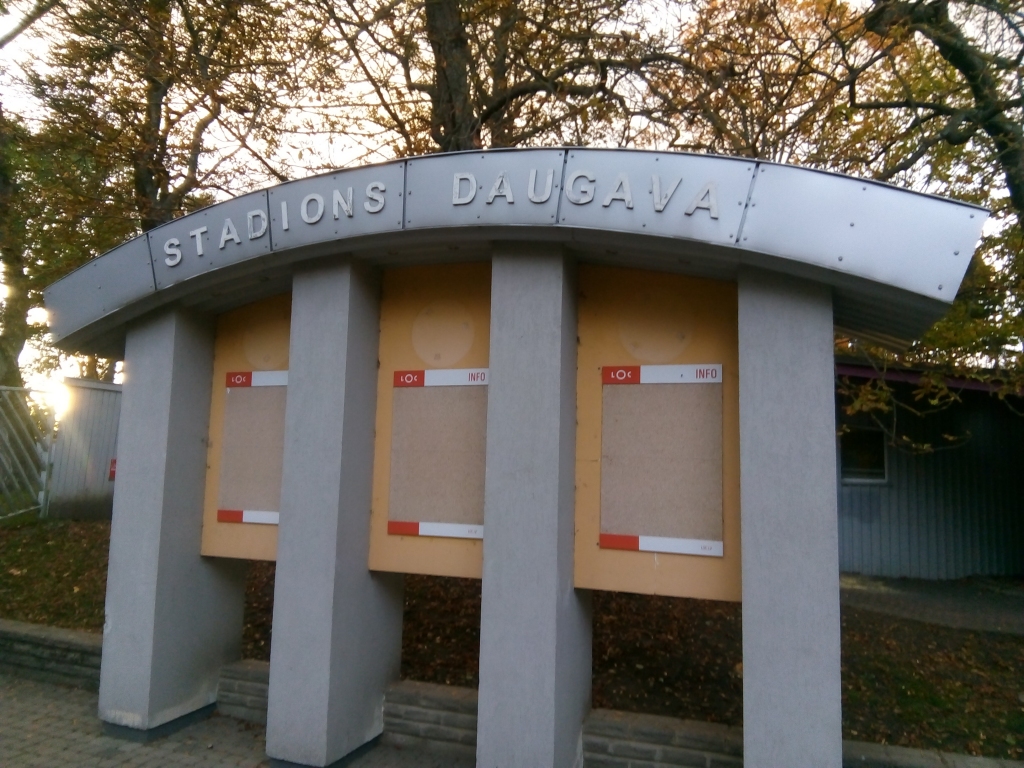 Vai skatītāji nav vajadzīgi? Latvijas dāmu izlases spēles Liepājā pret Slovākiju un Islandi bez reklāmas