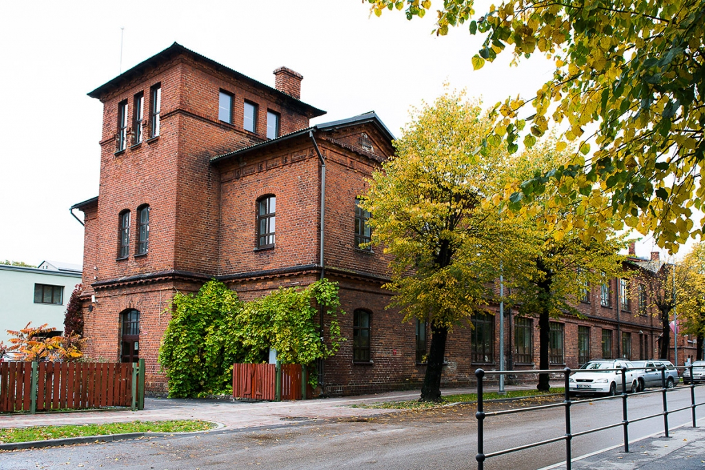 Liepājas Mūzikas, mākslas un dizaina vidusskolas audzēkņi Lietuvā un Turcijā varēs apgūt informācijas tehnoloģiju prasmes