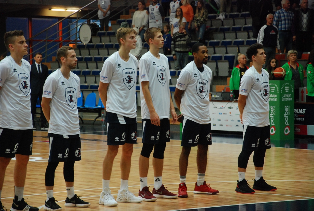 FOTO: "Liepājas" basketbolisti pēdējās divās ceturtdaļās tomēr nespēj turēt līdzi "Ogrei"
