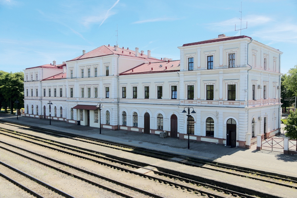 "Latvijas dzelzceļš" plāno veikt Liepājas dzelzceļa stacijas ēkas jumta kapitālo remontu