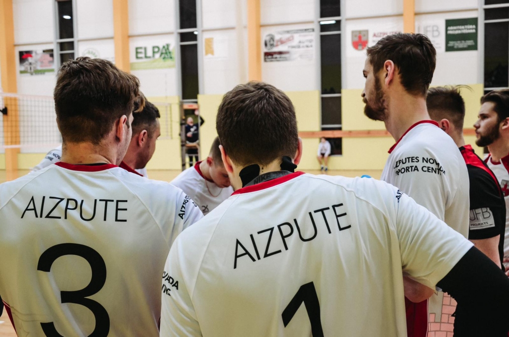 "Aizputes" volejbolisti izbraukumā zaudē "RTU" vienībai