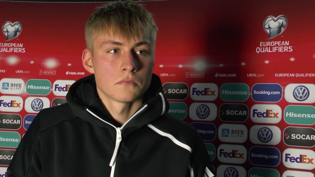 Kristers Tobers un Jānis Ikaunieks veselības problēmu dēļ spiesti atstāt futbola izlases treniņnometni