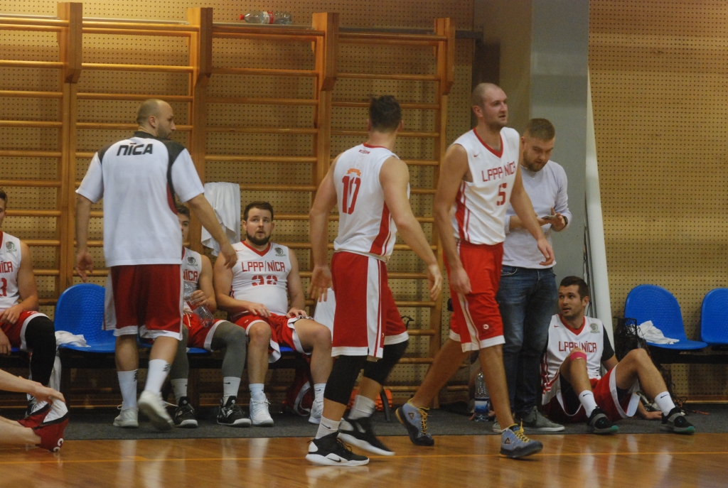 FOTO: Liepājas pilsētas čempionātā "Oskara Transports" pieveic "Grobiņu"; uzvar arī "LPPP/Nīca", "Gavieze", "Lesjofors" un "Ģeodēzists"